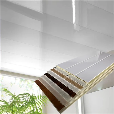 Painéal uasteorainn balla PVC